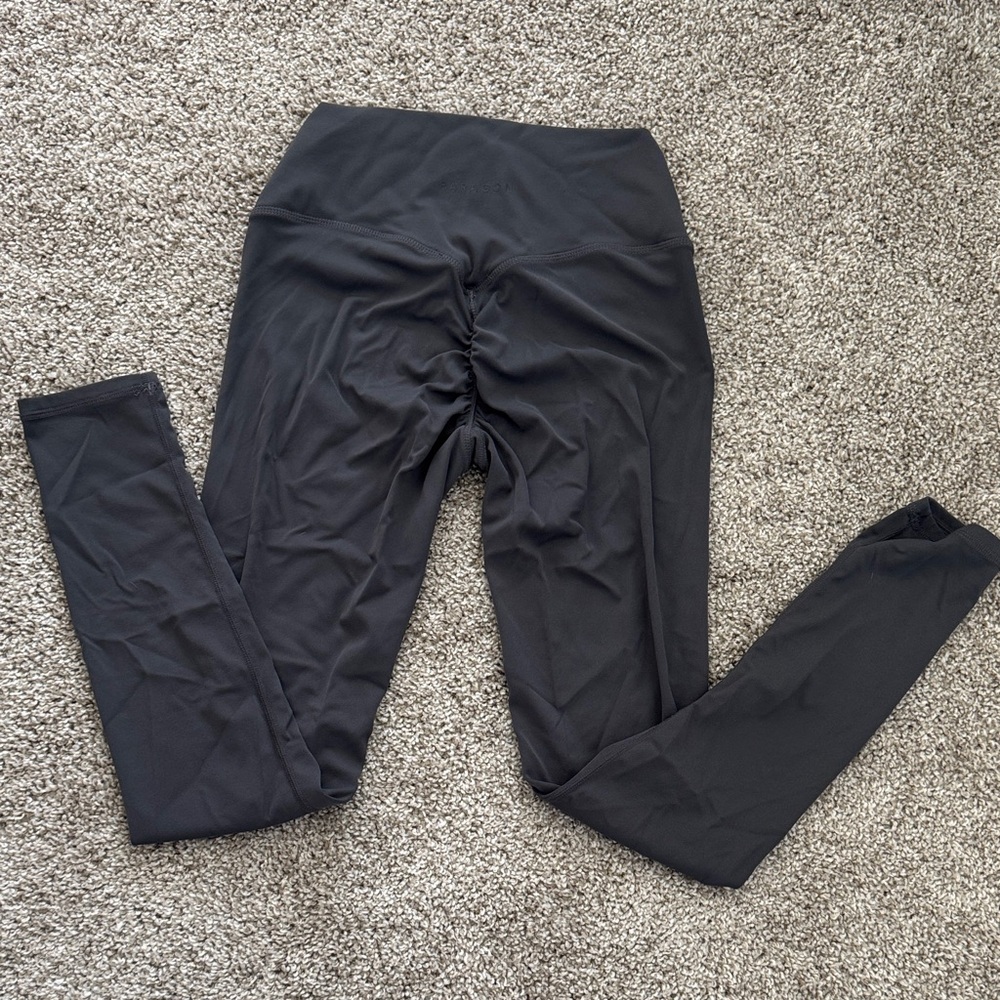 Paragon RecStretch Sculptseam+ leggings size medium